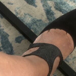 Marc Fisher Black Heels with Snakeskin Detail size 9